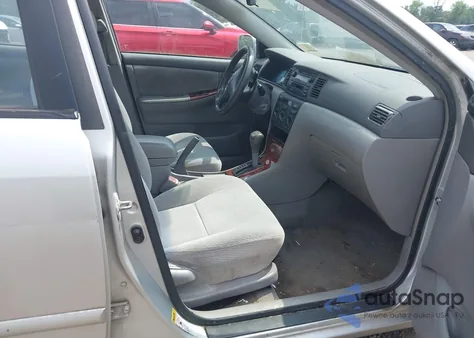 2004 Toyota Corolla Le z USA, uszkodzony, nr VIN 1NXBR38EX4Z238576